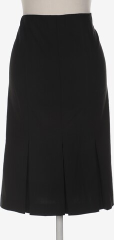 Theory Skirt in S in Black: front