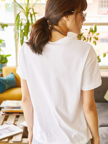 T-shirt olalook en blanc