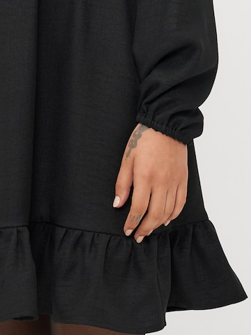Vero Moda Petite - Vestido 'VMELLIE' en negro