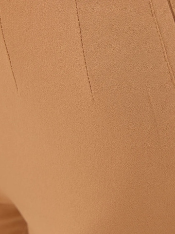 Slimfit Pantaloni di Hiccup in beige