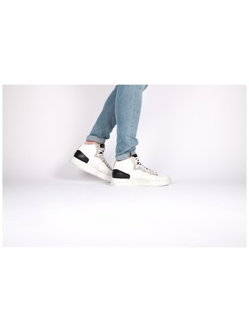BLACKSTONE - Sapatilhas altas 'WG88' em branco