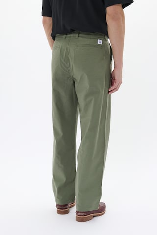 Matinique Loose fit Chino trousers in Green