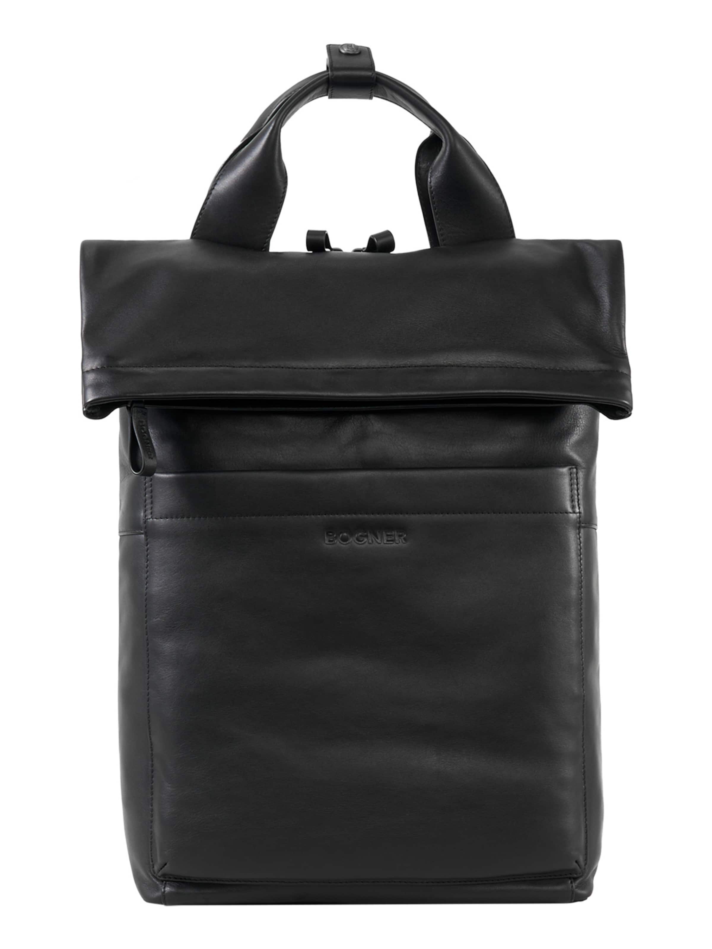 BOGNER Rucksack 'Calgary Leon ' in Schwarz: Vorderseite