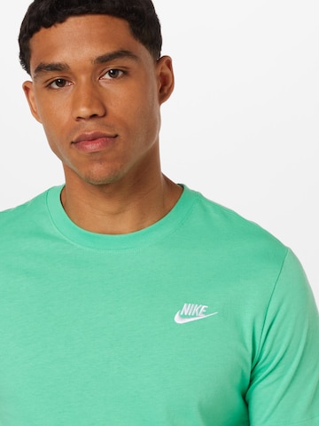 Nike Sportswear Средняя посадка Футболка 'Club' в Зеленый