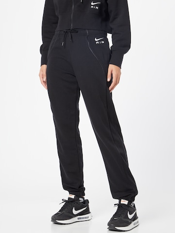 Nike Sportswear Дънки Tapered Leg Панталон в черно: отпред