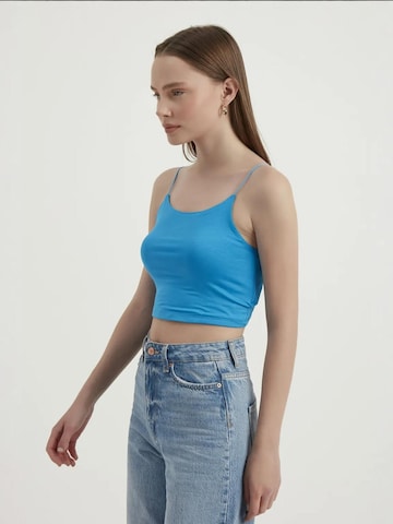 Hiccup Top in Blau