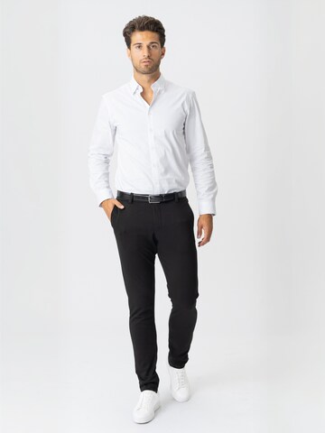 TEESHOPPEN Regular Trousers ' Performance ' in Black: front