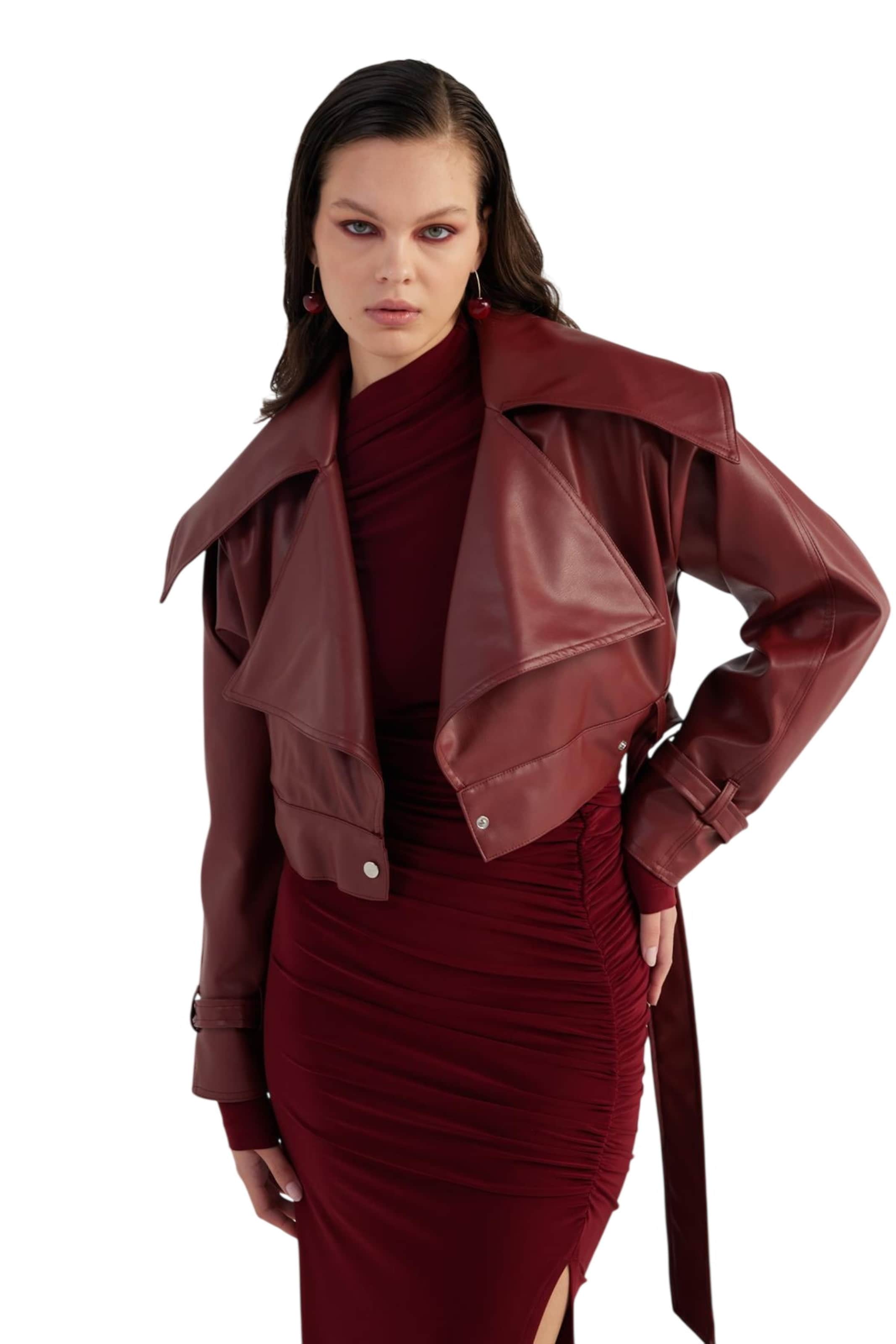 HOLLY LOLLY Between-season jacket in Red: front