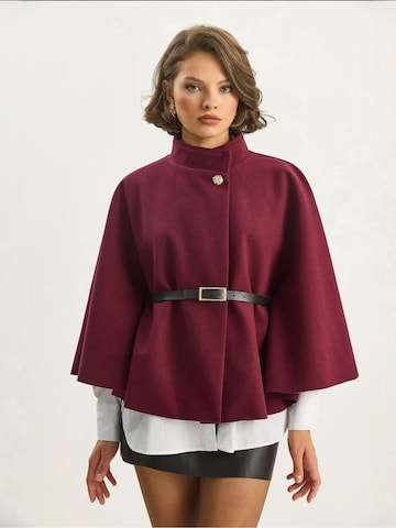 Cappotto invernale di Bianco Lucci in rosso
