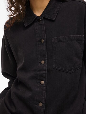 VILA - Blusa 'KIKI' en negro