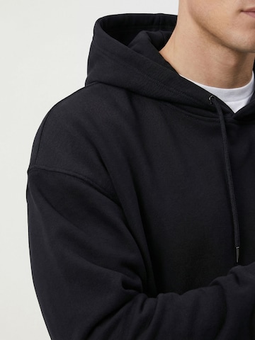 Everly Суичър в черно