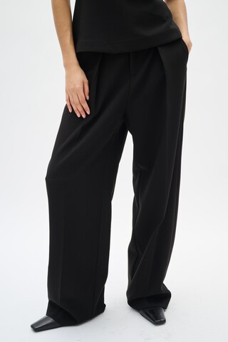 InWear Regular Bundfaltenhose 'IWZOEH' in Schwarz: Vorderseite