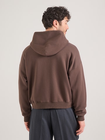 Abercrombie & Fitch - Sudadera con cremallera en marrón