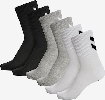 Chaussettes de sport 'CHEVRON' Hummel en gris : devant