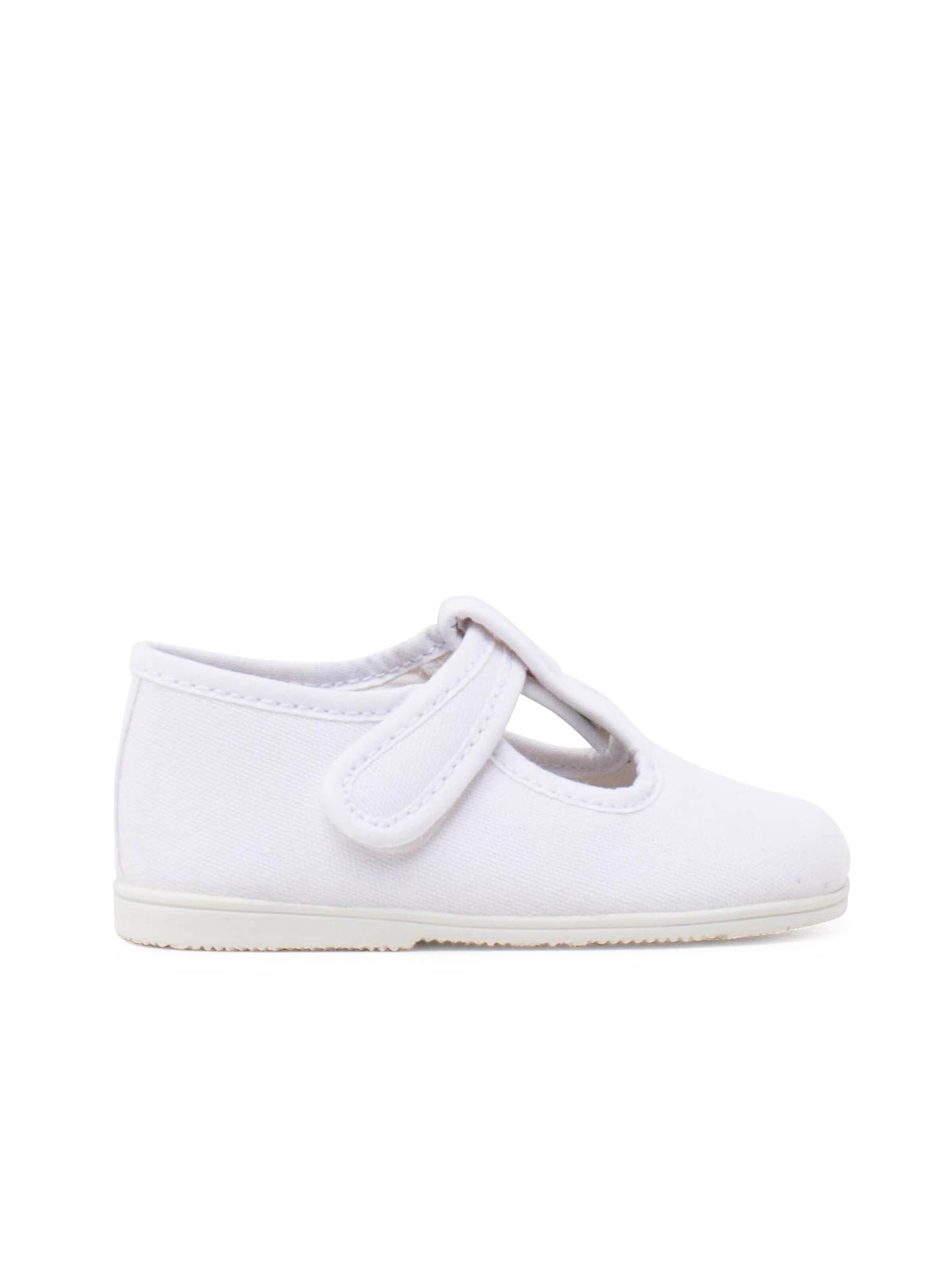 Pisamonas First-Step Shoes in White