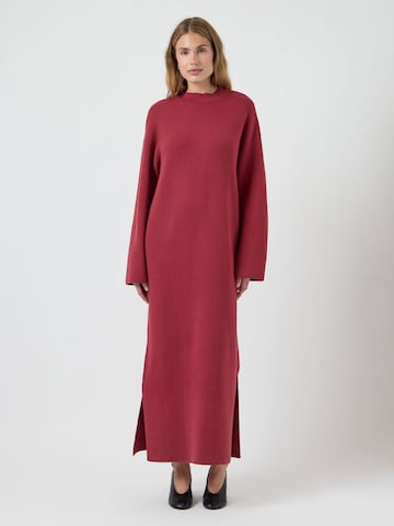 Abito di YAS in rosso: frontale
