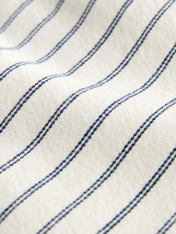 Next Regular Jeans in Weiß