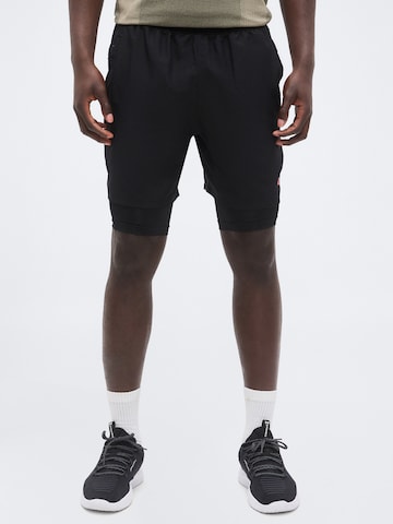 UNDER ARMOUR regular Παντελόνι φόρμας 'Vanish 2.0' σε μαύρο: μπροστά