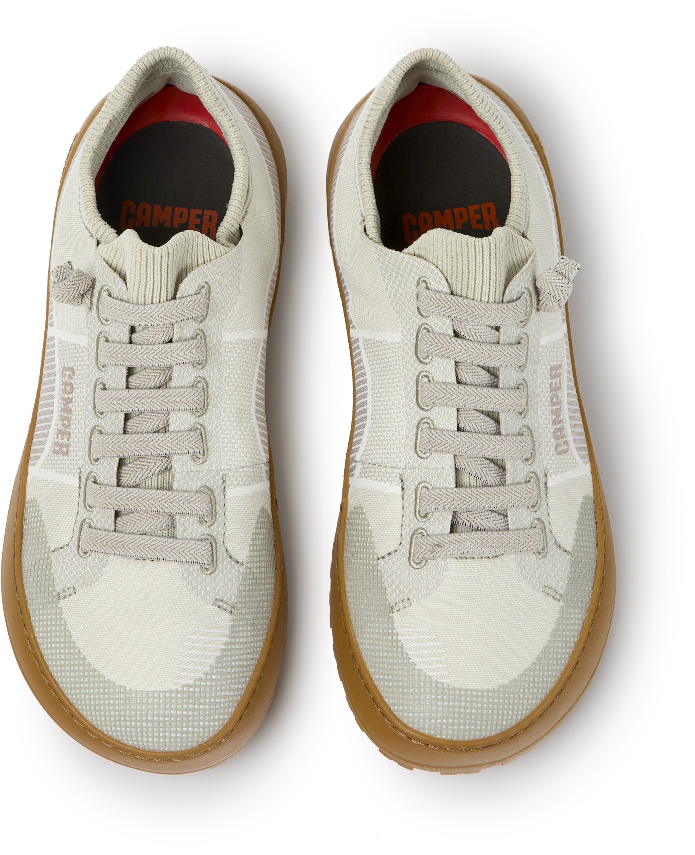 Baskets basses 'Peu Serra' CAMPER en beige