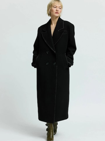 Cappotto di mezza stagione ' HelmaRS ' di Résumé in nero