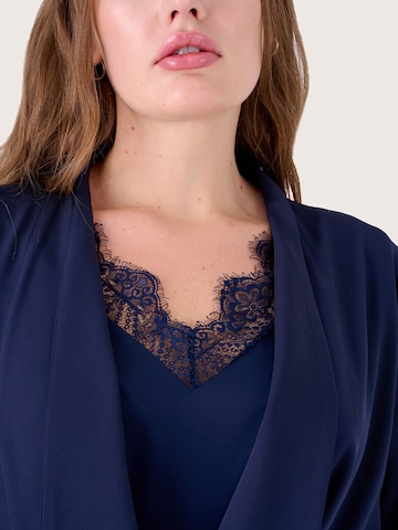Camomilla Tussenjas in Blauw