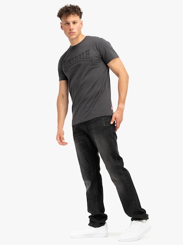 T-Shirt 'KAI ' LONSDALE en gris