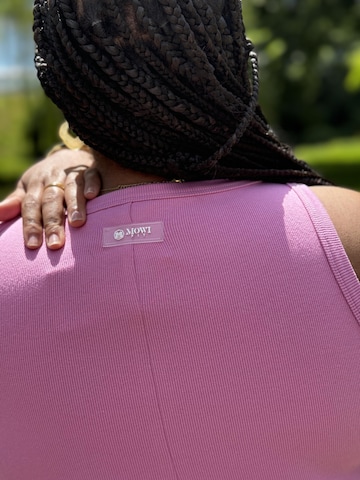 Mowi Fit Dress in Pink