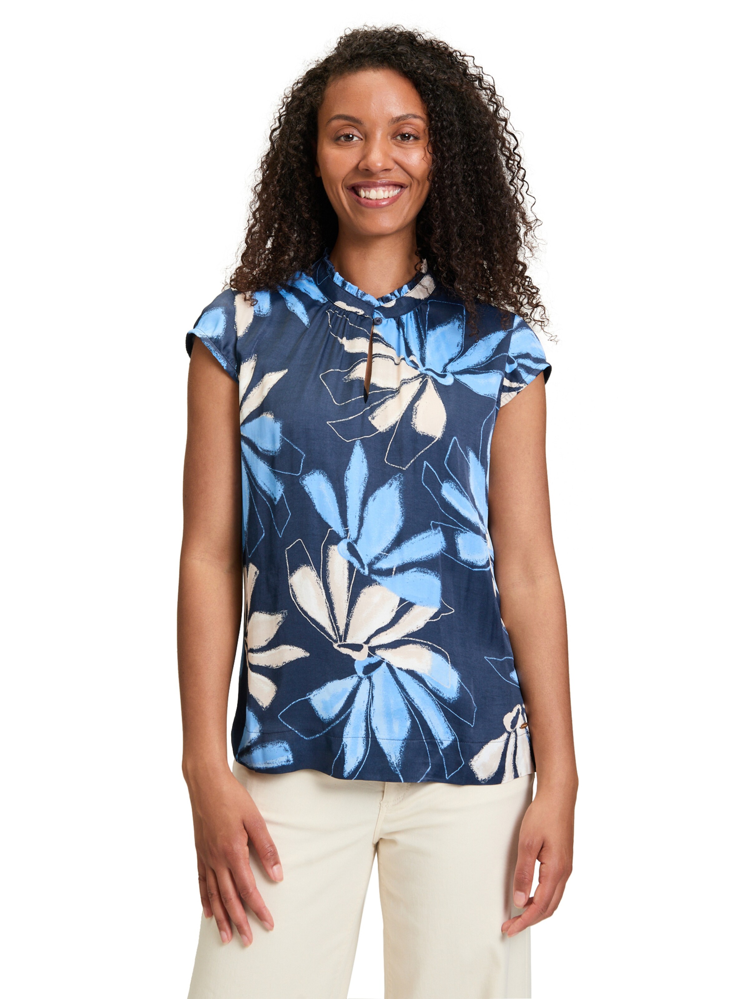 Betty & Co Blouse in Blauw: voorkant
