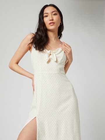 Robe d’été 'Samira' Daahls by Emma Roberts exclusively for ABOUT YOU en blanc