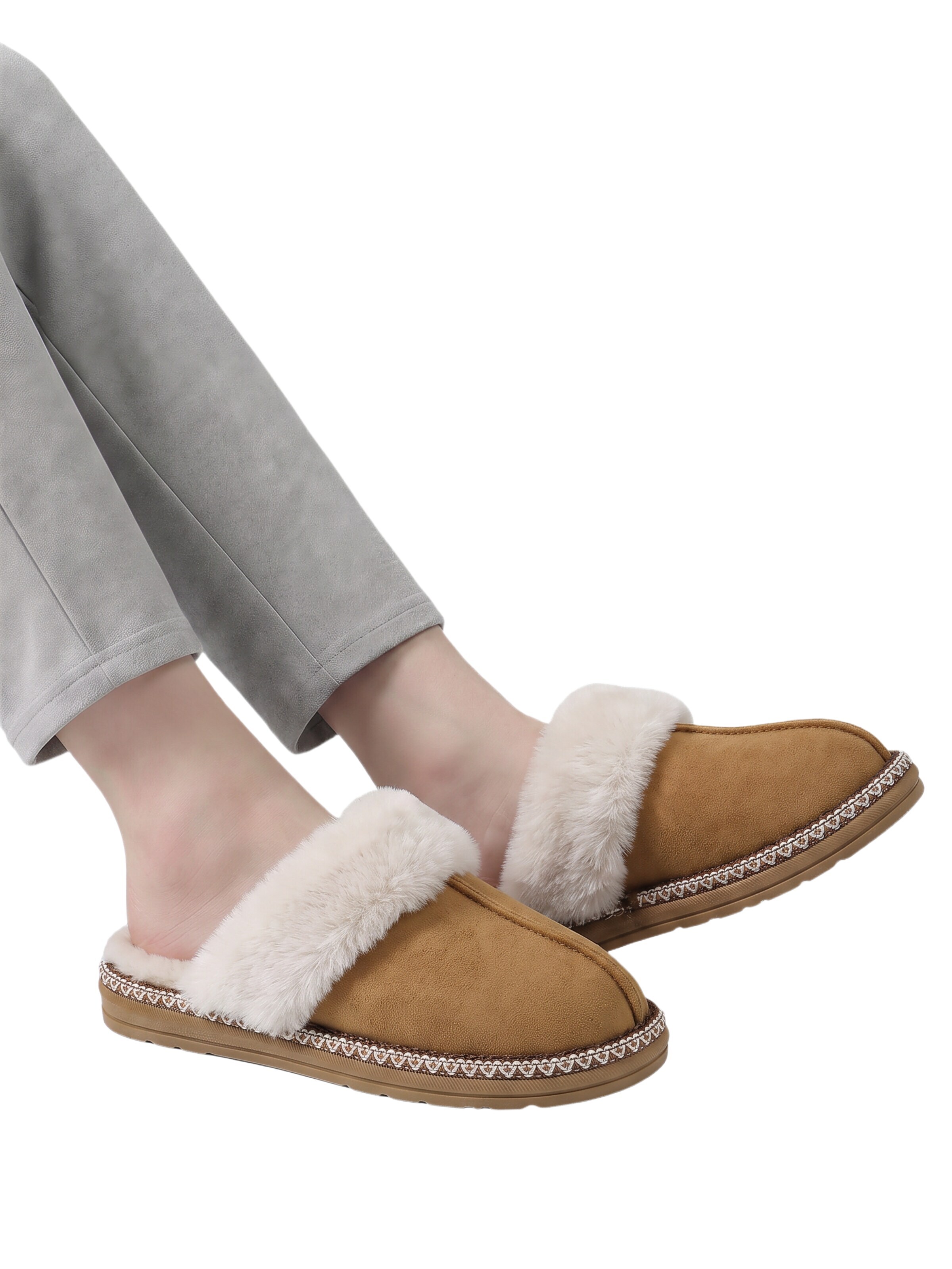 BONVERANO Slippers in Brown