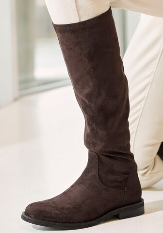 Bottes LASCANA en marron : devant