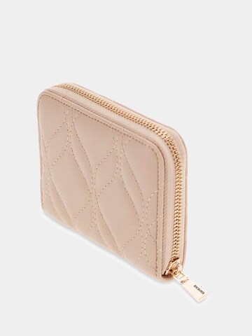 GUESS Portemonnaie 'Maxine' in Beige