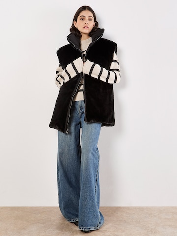 Apricot Costume jacket ' ' in Black: front