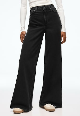 Bershka Wide leg Jeans in Black: front