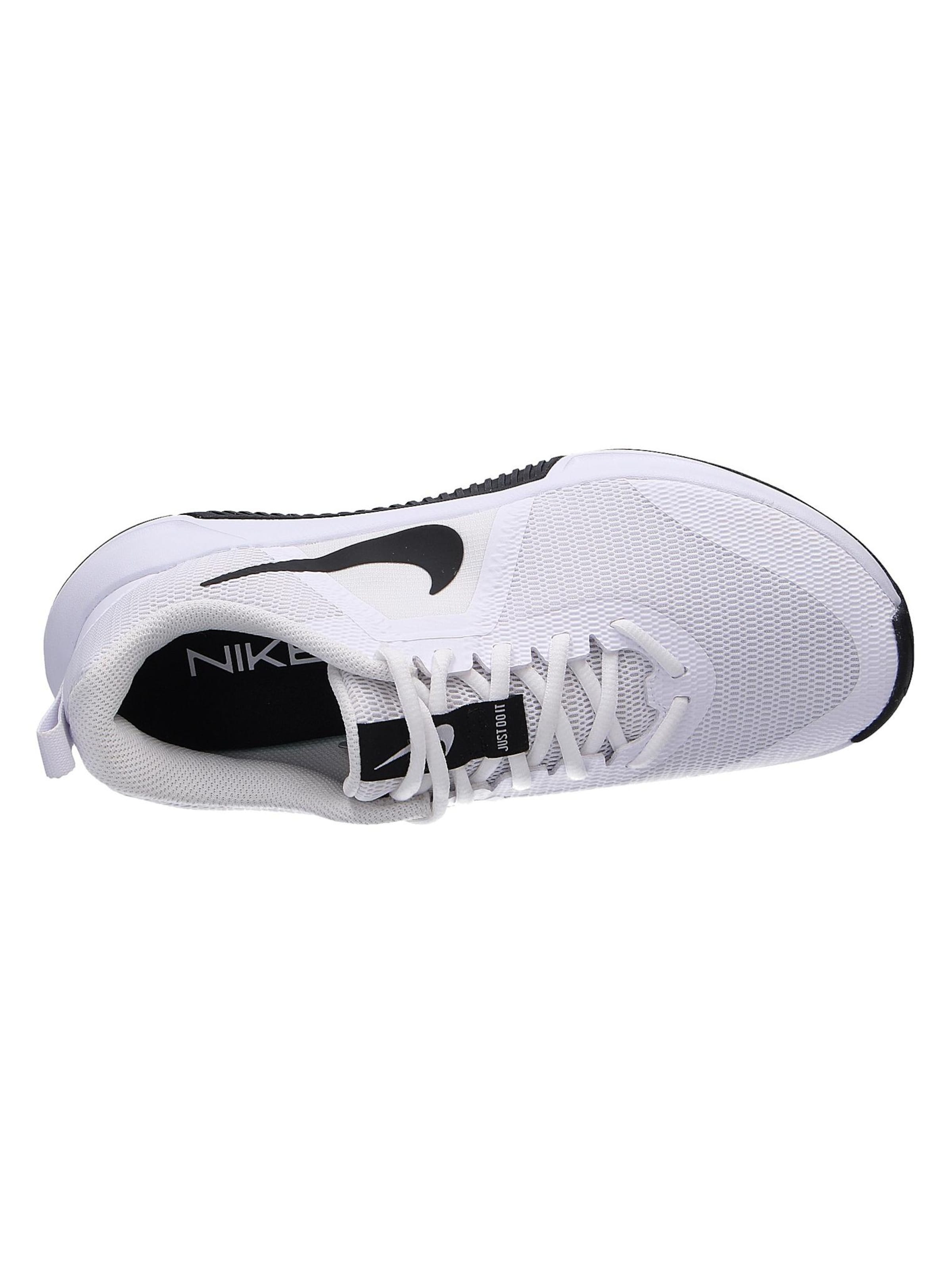NIKE Sneakers in White