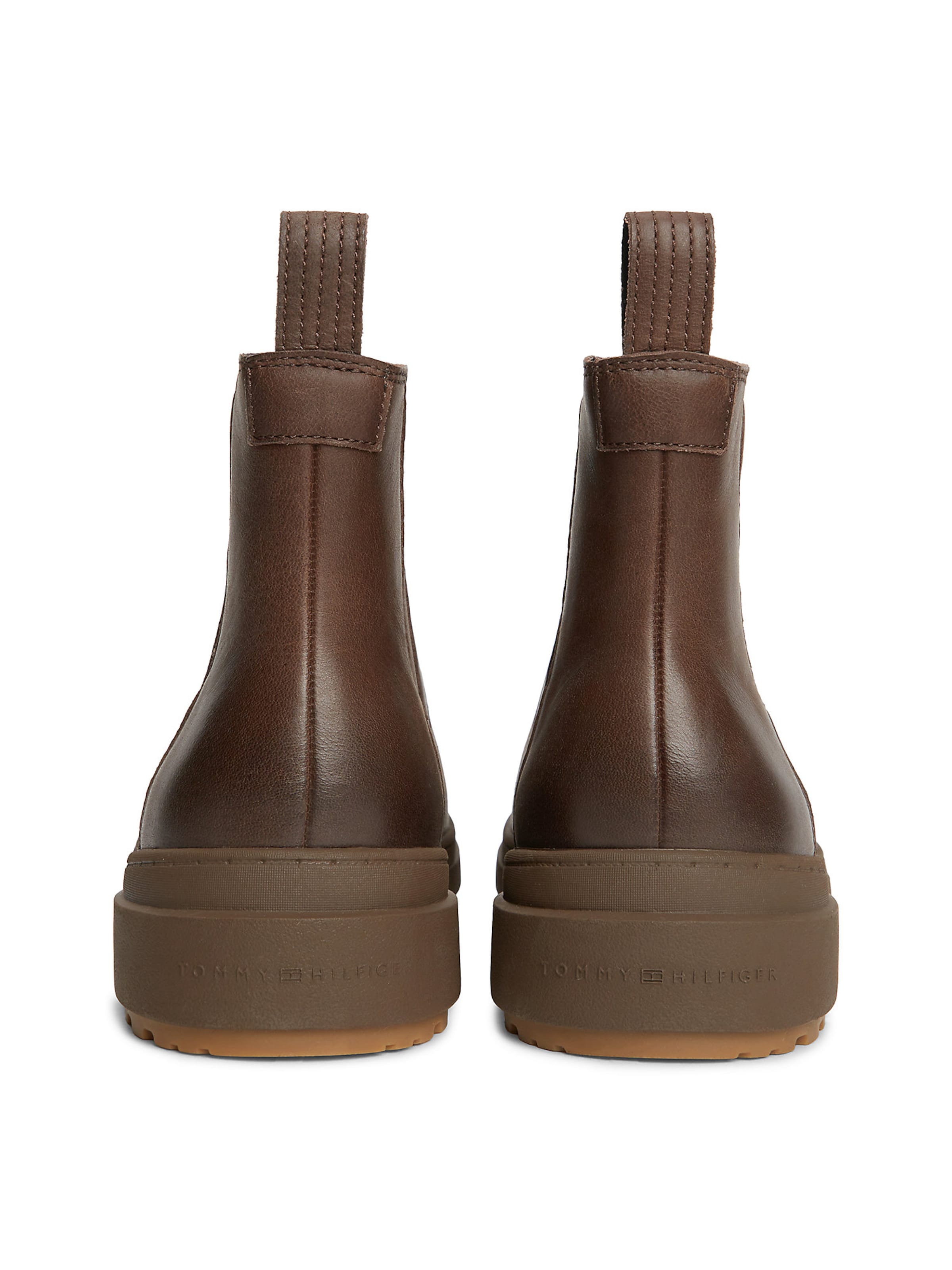 TOMMY HILFIGER Chelsea Boots in Braun