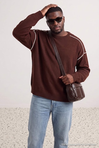 Pull-over Trendyol Curve en marron : devant