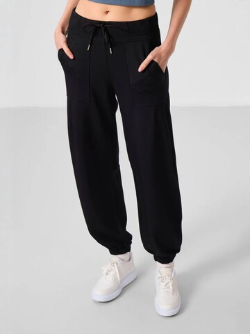 Effilé Pantalon Tommy Life en noir