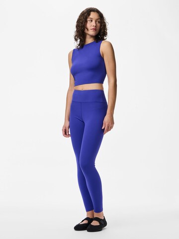 PIECES - Top en azul