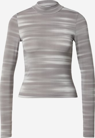 Cotton On - Camiseta en gris: frente