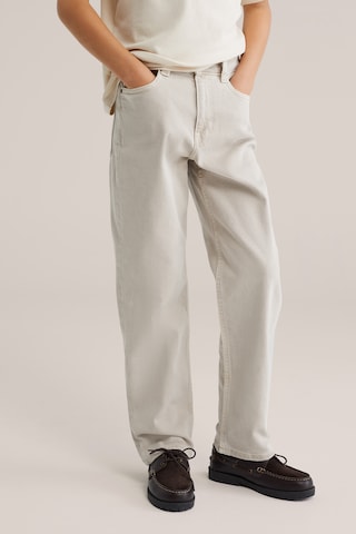 WE Fashion Loose fit Jeans in Beige: front