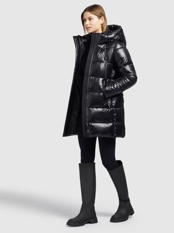 khujo Talvemantel 'Cardi', värv must