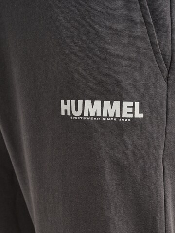 Hummel Tapered Sportbroek in Zwart