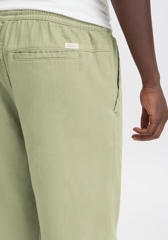 BLEND Loosefit Jeans in Grün