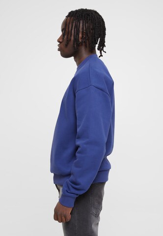 Urban Classics Свитшот в Синий
