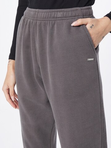 aim'n Tapered Workout Pants in Grey