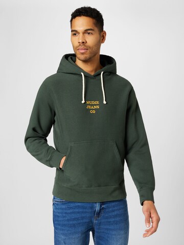 Nudie Jeans Co Sweatshirt 'Fredrik' in Groen: voorkant