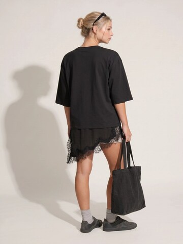 No Matter What Shirt in Zwart