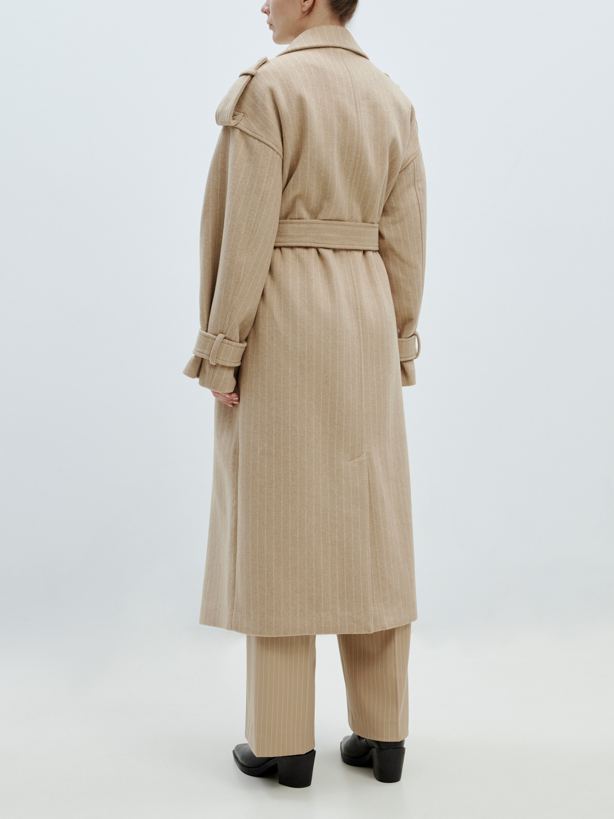 EDITED Producten Tussenmantel 'Eilika' Beige