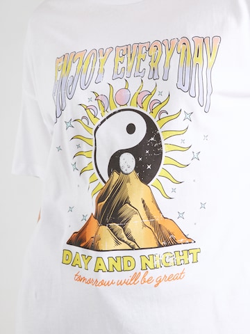 Noisy may Shirt 'NMIDA' in White